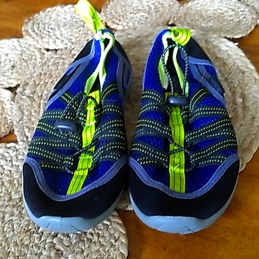 Water shoes
